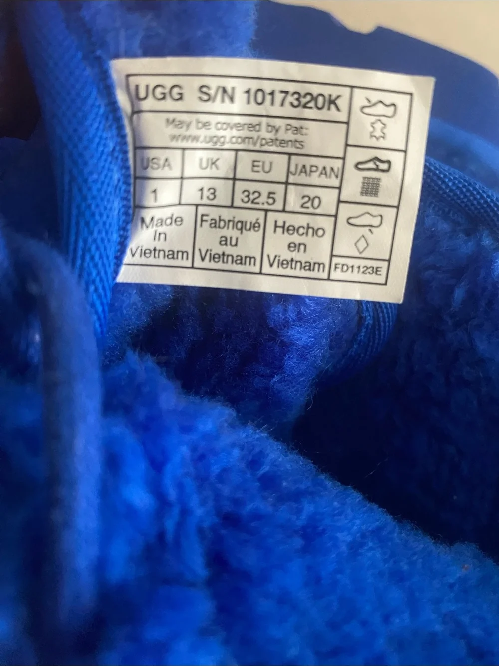 Ugg Kids Unisex Neumel II Boots Royal Blue 1017320K NEW W/O BOX size 1  8.5”